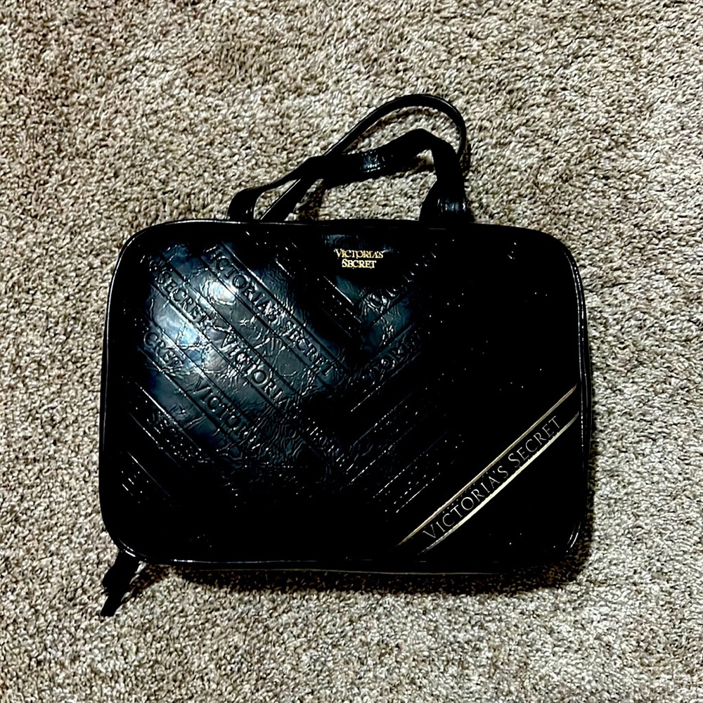 BRAND NEW Black Victoria Secret travel cosmetic hanger beauty bag organizer.